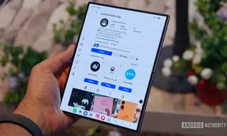Samsung's Foldable Phones Face Benchmark Testing Challenges