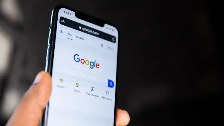 Gen Z Lebih Suka Pakai Aplikasi Ketimbang "Googling", Begini Alasannya