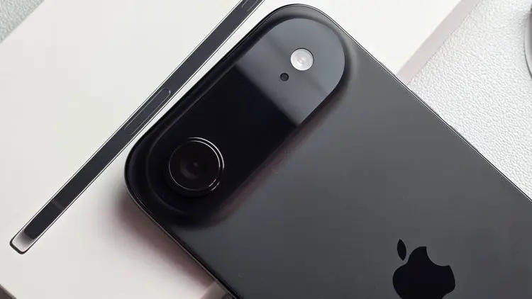Harga iPhone Air Turun, Saatnya Beli?