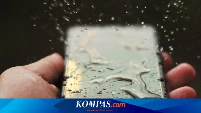 Ponsel dan Air: Kombinasi yang Tidak Ideal
