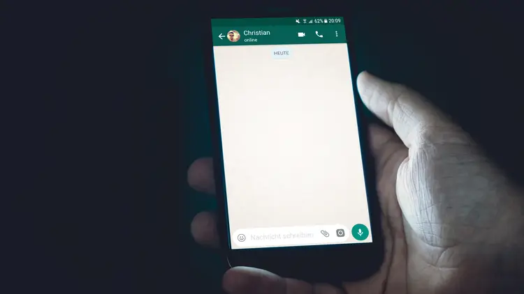 Hati-Hati Saat Berbagi Link Whatsapp, Kenali Bahayanya
