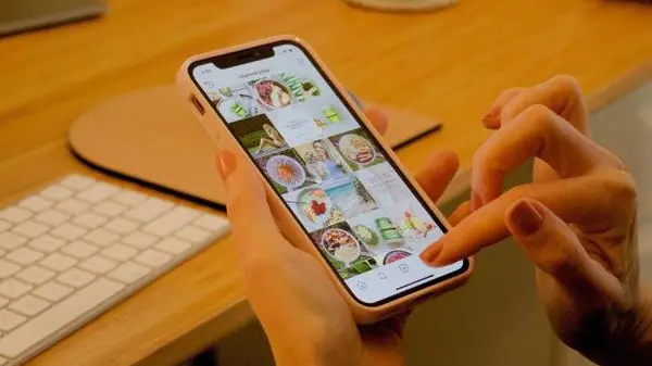 Cara Menambah Foto di Postingan Instagram yang Sudah Diupload