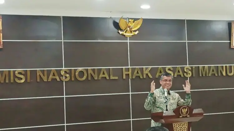 Menaker: Pekerja Indonesia Kesulitan Menguasai AI Karena Tingkat Pendidikan yang Rendah