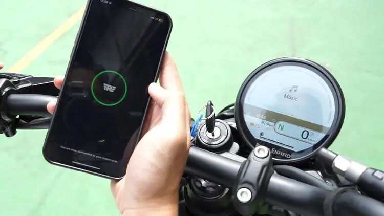 Keuntungan dan Kerugian Fitur Tripper Dash pada Motor Royal Enfield