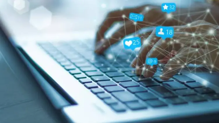 AI Buat Pengelolaan Media Sosial Lebih Cepat, Efisien, dan Tepat Sasaran di Indonesia