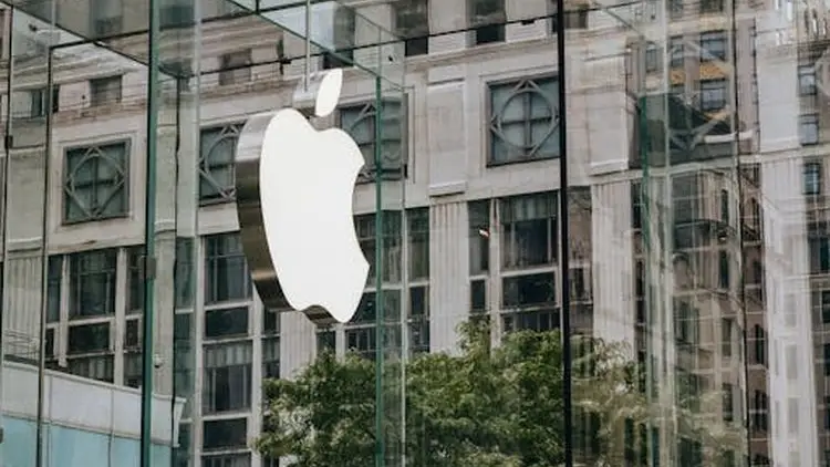 Siapa yang Kini Mengendalikan Apple Berdasarkan Saham Tertinggi?