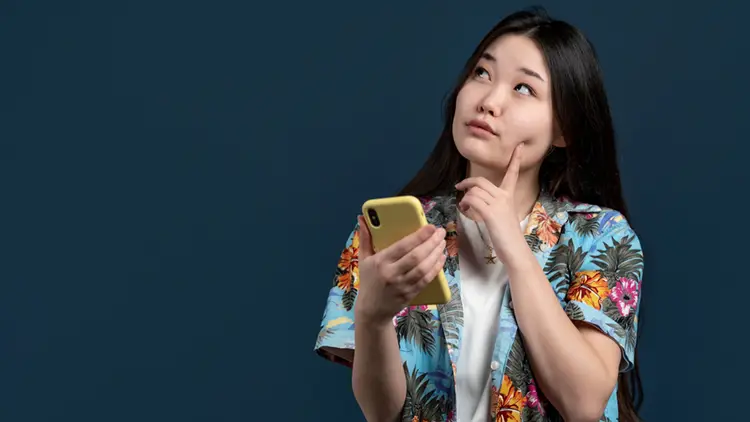 5 Karakteristik Unik Orang yang Lebih Senang Kirim Pesan daripada Telefon