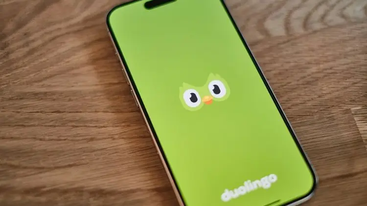 Duolingo Beralih ke AI untuk Pekerja Kontrak: Tujuan di Balik Perubahan Ini?