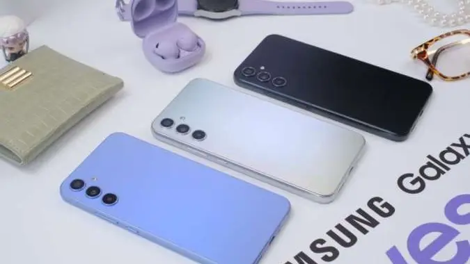 HP Samsung Terbaru 2025 dan Harganya: Galaxy A Series hingga Galaxy Z Fold 6