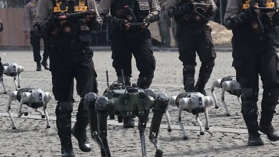 Robot Anjing Polri i-K9 Resmi Turun ke Lapangan! Canggihnya Bikin Merinding!