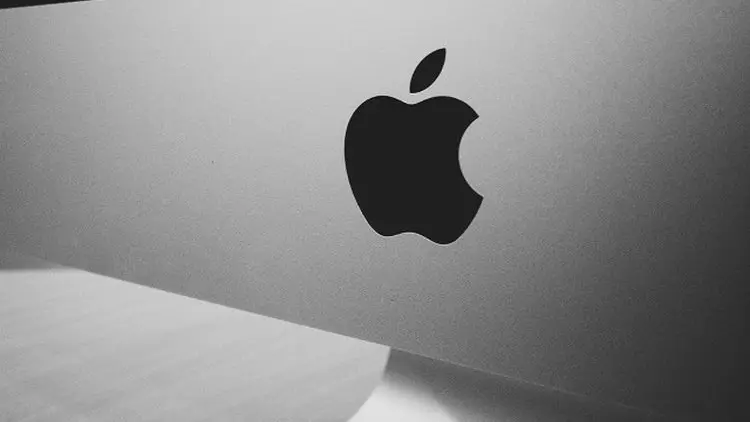 Jenius AI Apple Kehilangan Bakat Akibat Ambisi Zuckerberg