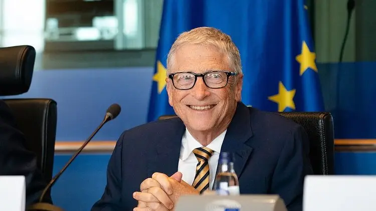 Bill Gates: Guru Akan Digantikan AI dalam 10 Tahun