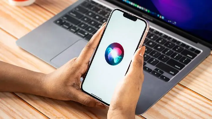 Apple Bahas Kemitraan dengan Google untuk Siri dan Gemini AI