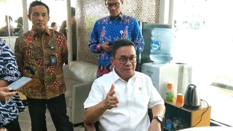 Mendag Pastikan Pengajuan Impor iPhone 17 Segera Diproses