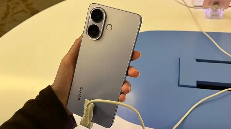 Vivo V60 Lite, Ponsel Premium Terbaru Hadir di Indonesia