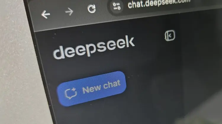 Ironis, Sanksi AS Lahirkan AI DeepSeek yang Lawan ChatGPT