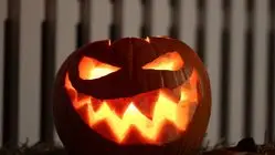 Mengerikan Tapi Indah! 15 Prompt Gemini AI untuk Foto Halloween yang Menyeramkan