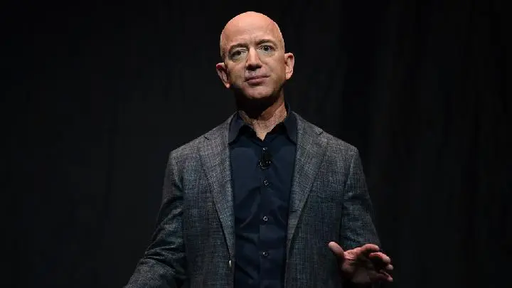 Amazon Potong 14.000 Karyawan, Fokus pada AI
