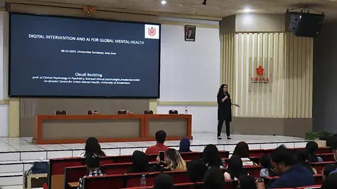 Cerdas Manfaatkan Teknologi Digital untuk Atasi Gangguan Mental