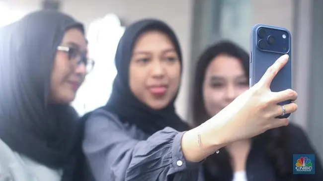 Transformasi Selfie Gen Z dengan iPhone 17 Pro