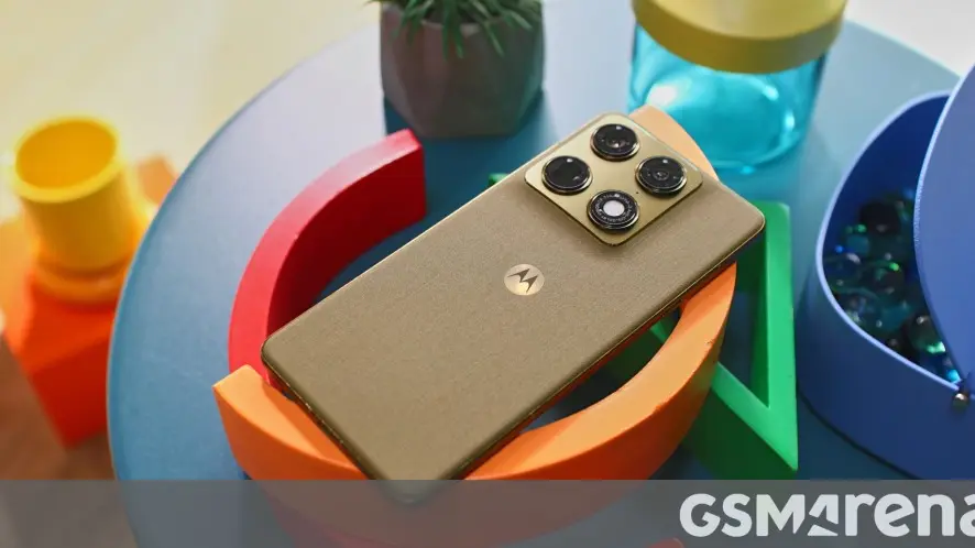 Motorola Signature Hadir dengan Layar Memukau dan Desain Elegan