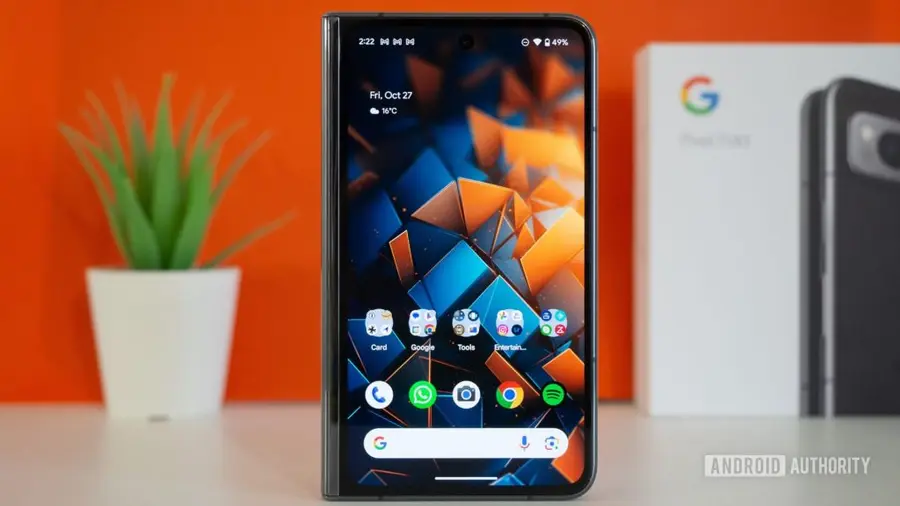 Pixel Fold: Desain Visioner yang Menginspirasi Ponsel Lipat Masa Depan
