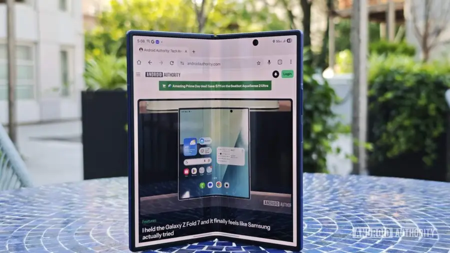 Samsung Siap Luncurkan Smartphone Lipat Wide Fold di Pasar AS