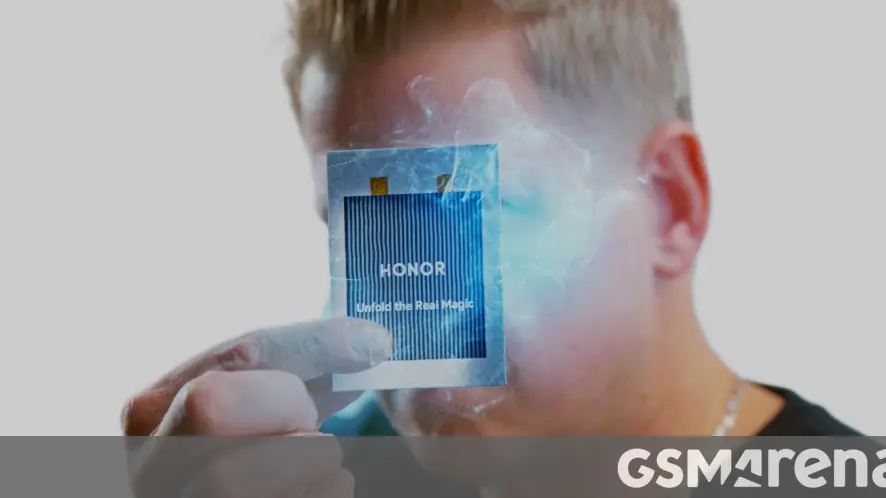 Honor Luncurkan Blade Battery untuk Perangkat Lipat di MWC 2023
