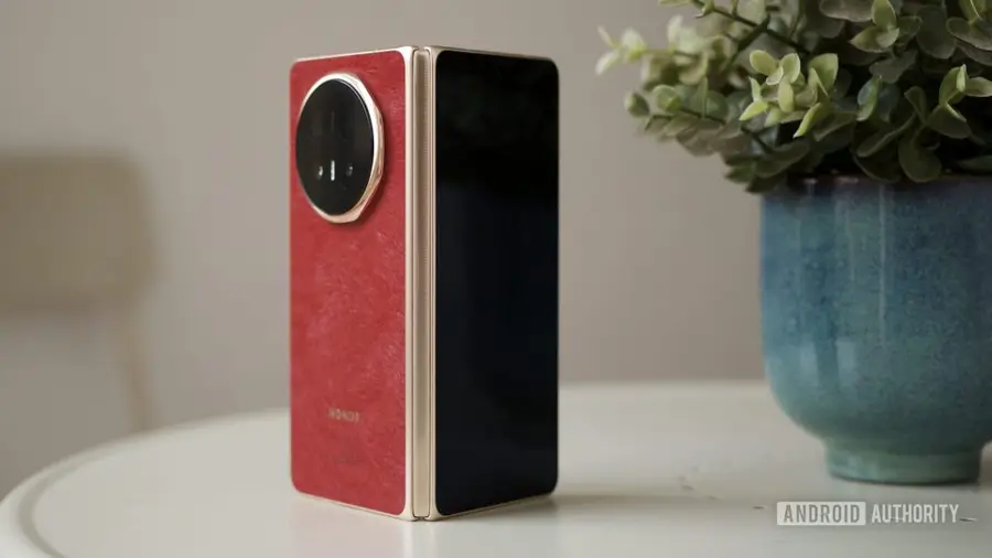 HONOR Magic V6 Hadir dengan Desain Tipis dan Baterai Besar