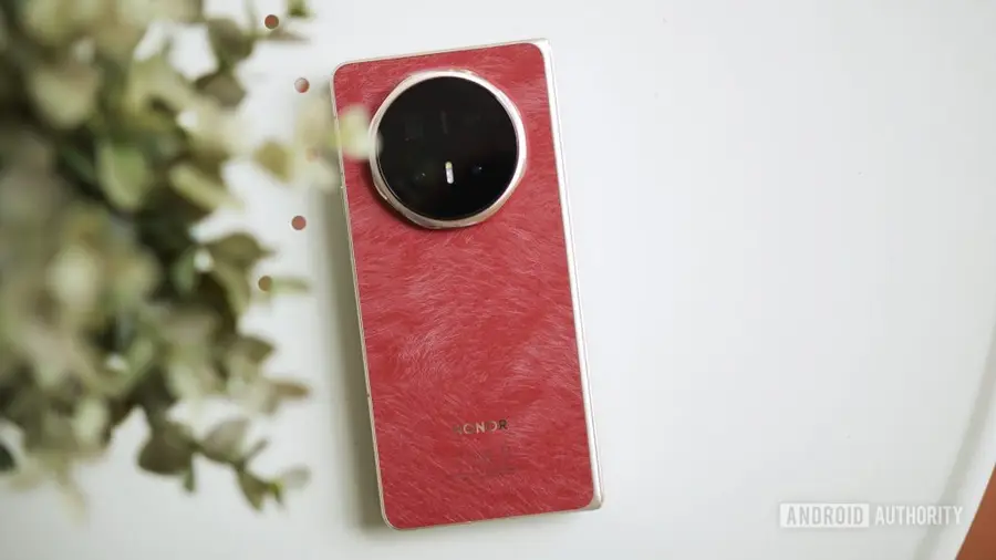 HONOR Magic V6: Inovasi Smartphone Lipat dengan Desain Menawan dan Ringan