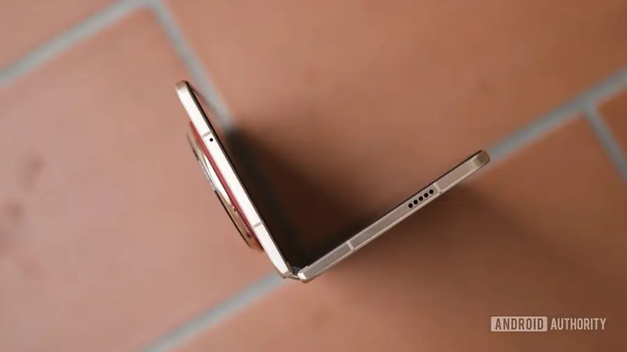 HONOR Magic V6 Resmi Diluncurkan, Ponsel Lipat Tertipis di Dunia