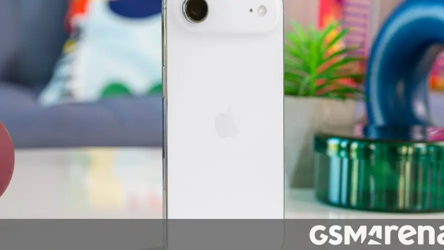 iPhone Air Lebih Laris dari iPhone 16 Plus, Apa Penyebabnya?