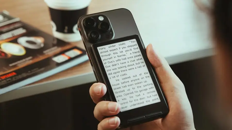 Layar Sekunder Smartphone: Harapan Pengguna Pixel yang Tak Terwujud