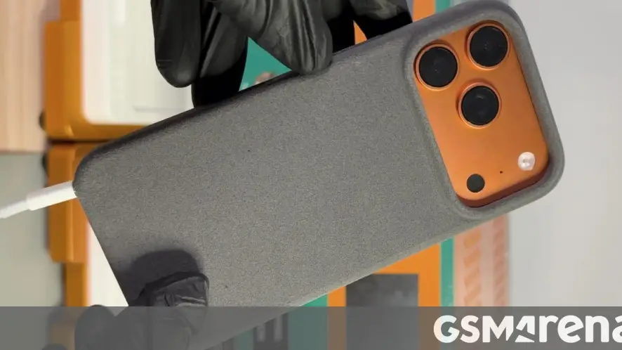 Inovasi Case Unik untuk iPhone 17 Pro dengan Port Lightning