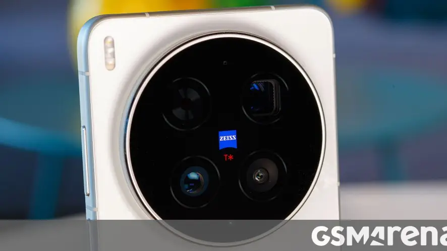 vivo X300 Ultra Resmi Diluncurkan, Inovasi Kamera Memukau dan Aksesori Baru