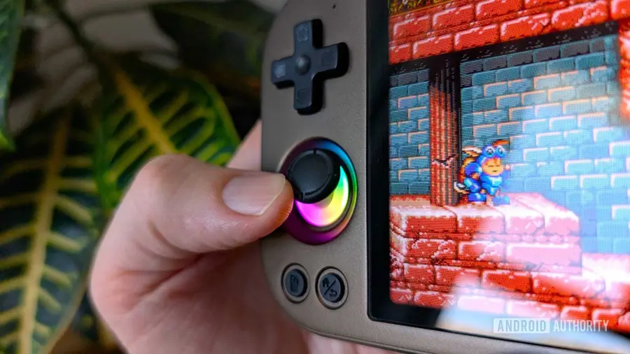 Anbernic Perkenalkan Program Suku Cadang untuk Handheld Game Retro