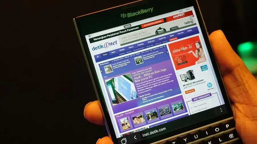 BlackBerry Passport Kini Hadir dengan Sistem Android Modern