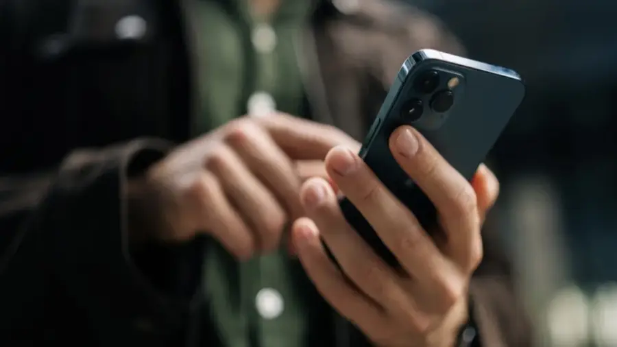 Cara Mudah Atasi Bug Kecerahan di iPhone 17 Pro Max