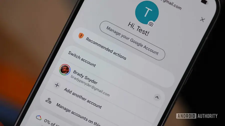 Cara Mudah Mengelola Beberapa Akun Google di Android