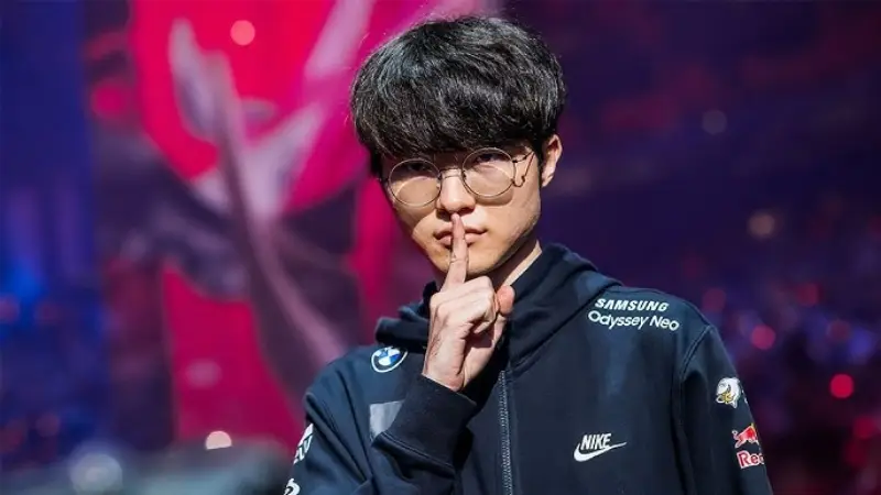 Google Berikan Penghormatan Khusus untuk Lee Faker Sang Legenda