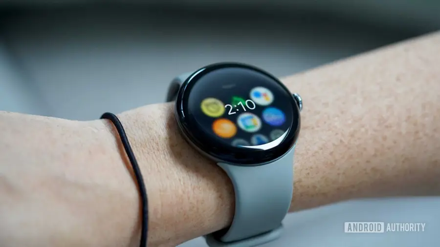 Google Hapus Fitur Safety Signal pada Pixel Watch 2 dan 3