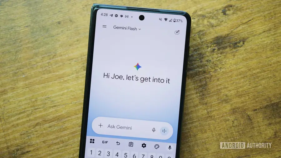 Google Introduces AI-Themed Visual Changes for Paid Accounts