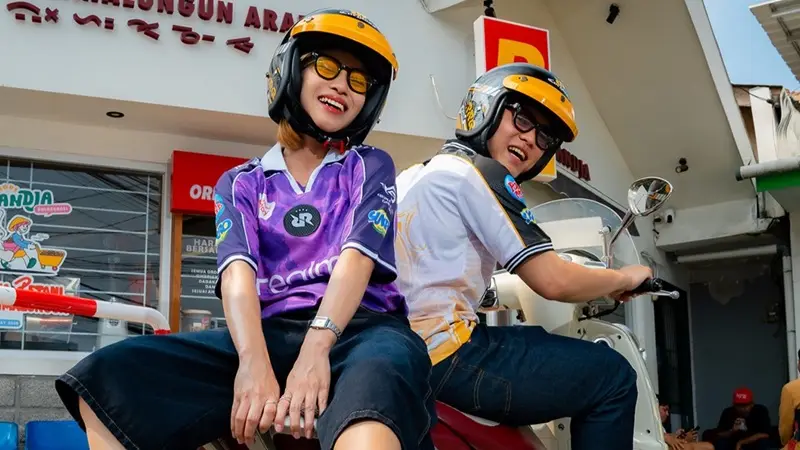 Helm Limited Edition RRQ x Cargloss untuk Penggemar Esports