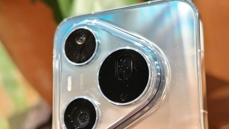 Huawei Pura 90s Pro Max Features Powerful 200 MP Telephoto Camera
