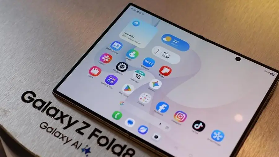 Inovasi Layar Tipis dan Kokoh Galaxy Z Fold8