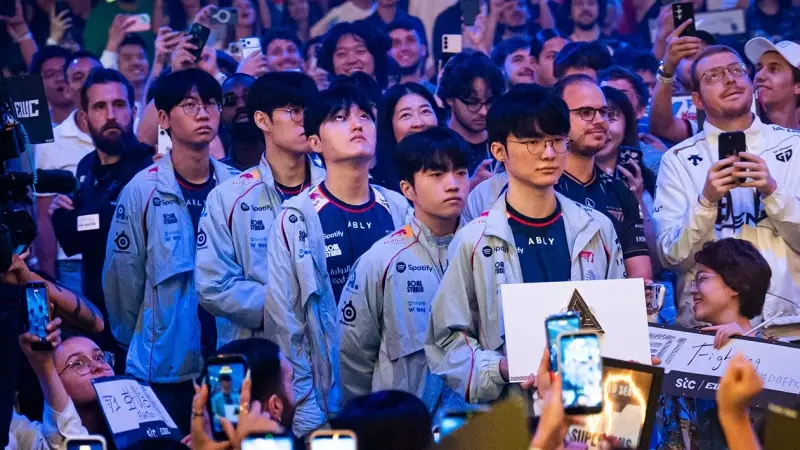 Mengapa T1 Tidak Selalu Berjaya di EWC dan Selalu Mengancam di Worlds