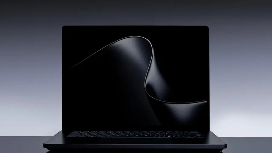 Microsoft Surface Laptop Ultra Siap Tantang MacBook Pro M5
