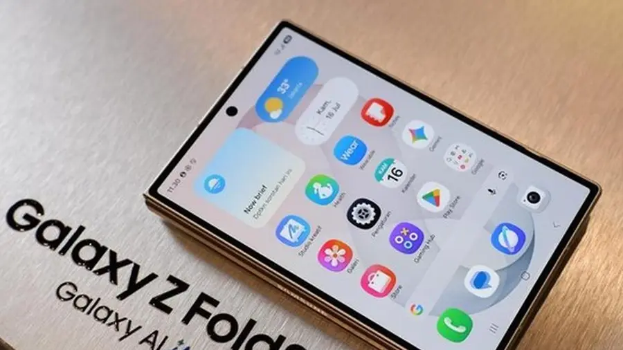 Perbandingan Samsung Galaxy Z Fold8 dan iPhone Duo di Era Lipat