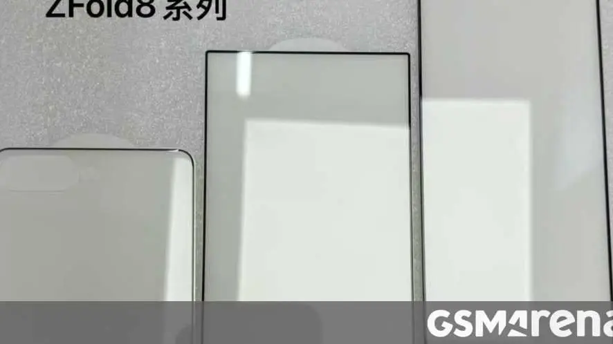 Perbandingan Ukuran Layar pada Galaxy Z Flip8 dan Z Fold8 Terbaru
