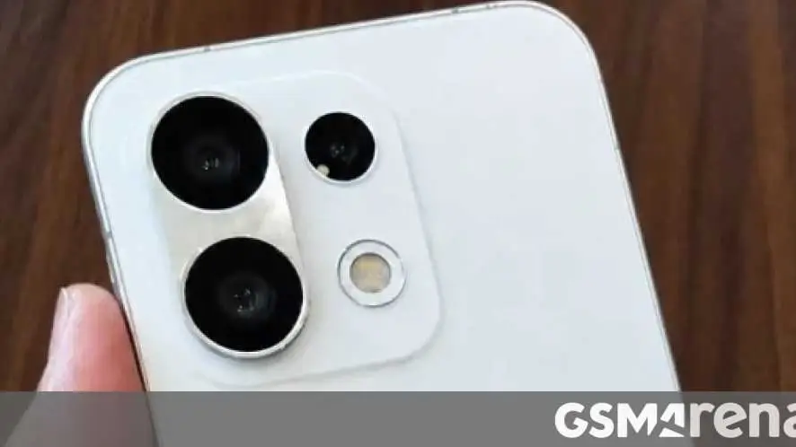 Reno17 Oppo Tidak Akan Hadir dengan Model Pro di India